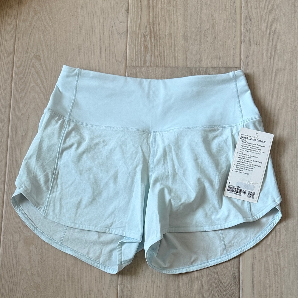 NWT Lululemon Speed Up HR Short 4” - Size 6
